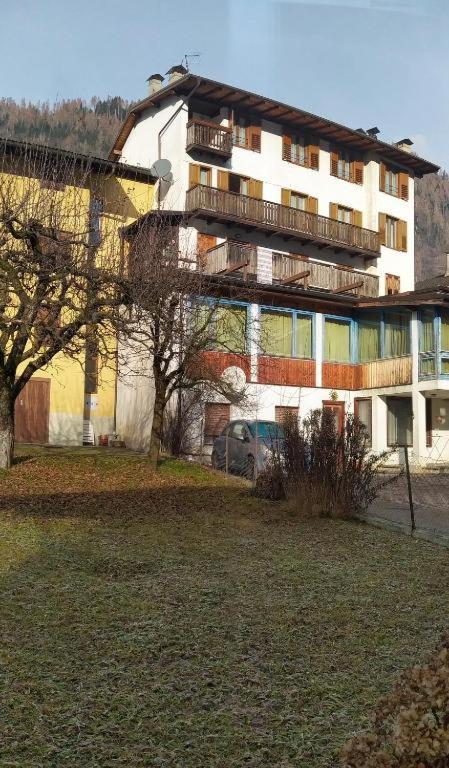 Casa Renzo - Dolomiti - Trentino Apartment Mezzano Luaran gambar